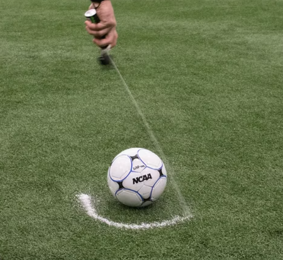 field-spray-paint-dalam-sepak-bola