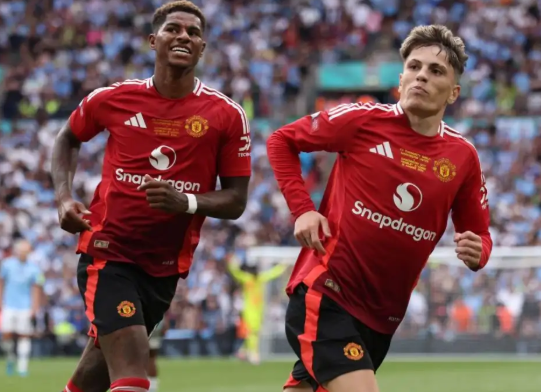 alejandro-garnacho-mengirim-pesan-kepada-marcus-rashford