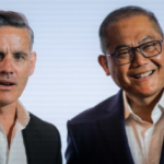 john-herdman-mendengarkan-curhatan-staf-lokal-timnas